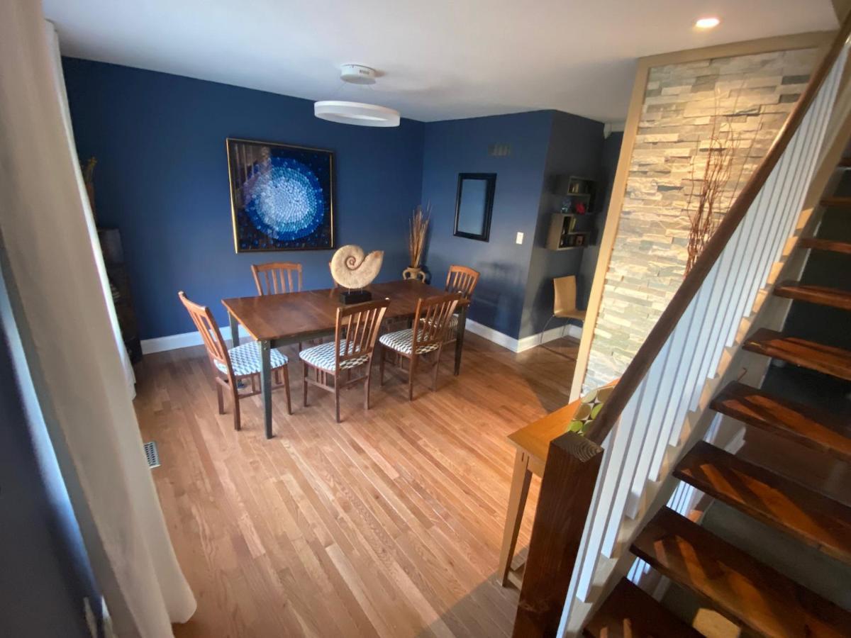 Here It Is! Cool Cape Cod-3 Br-2.5 Bath-12 Guests Olathe Exterior photo