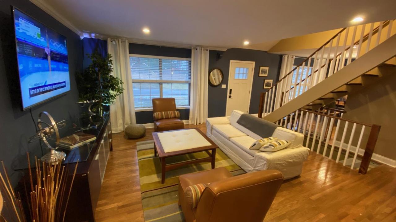 Here It Is! Cool Cape Cod-3 Br-2.5 Bath-12 Guests Olathe Exterior photo