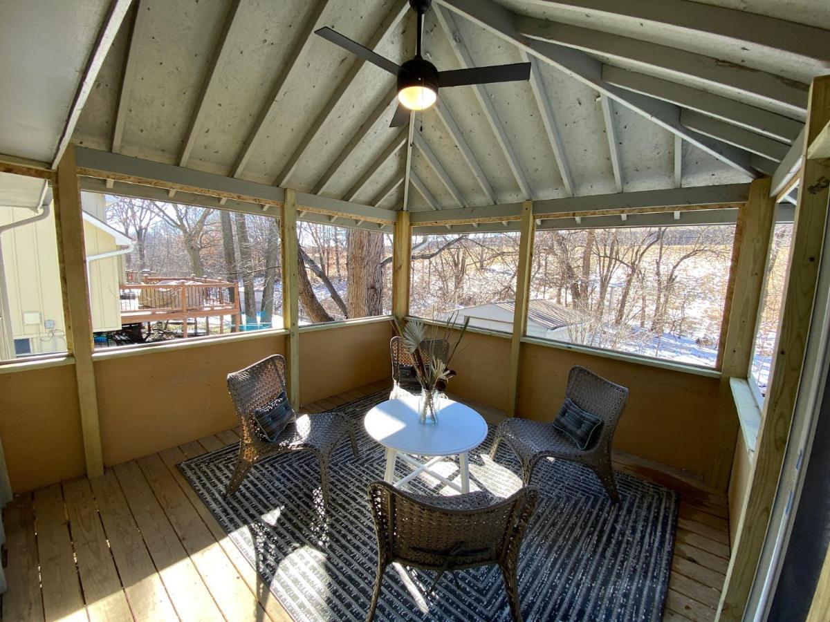Here It Is! Cool Cape Cod-3 Br-2.5 Bath-12 Guests Olathe Exterior photo